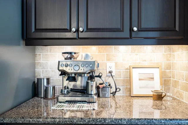 Additional image 12 of 223 Mclaughlin Ave