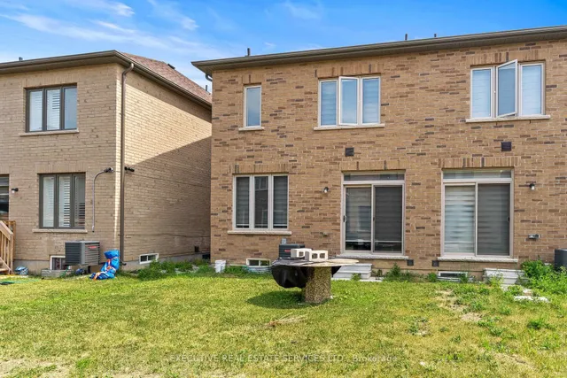 Additional image 36 of 36 Truffle Crt