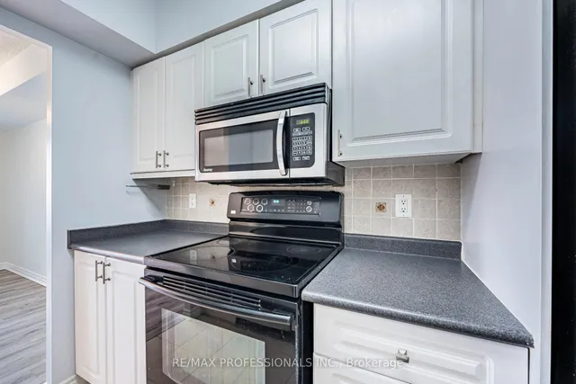 Additional image 15 of 2088 Lawrence Ave Unit 1007