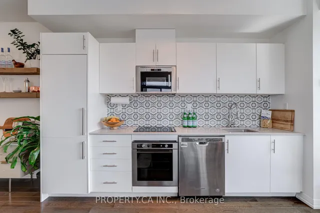 Additional image 8 of 460 Adelaide St Unit 1228