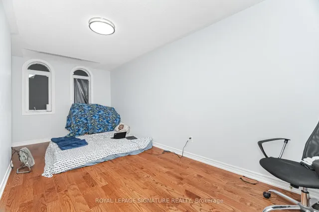 Additional image 30 of 443 Comiskey Cres