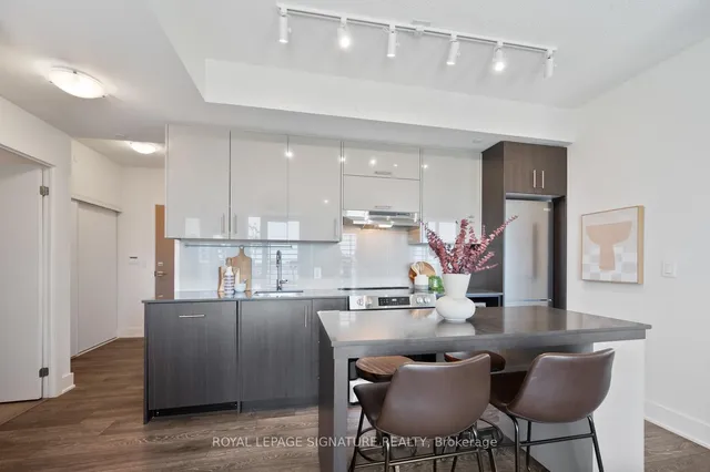 Additional image 5 of 188 Fairview Mall Dr Unit 1611