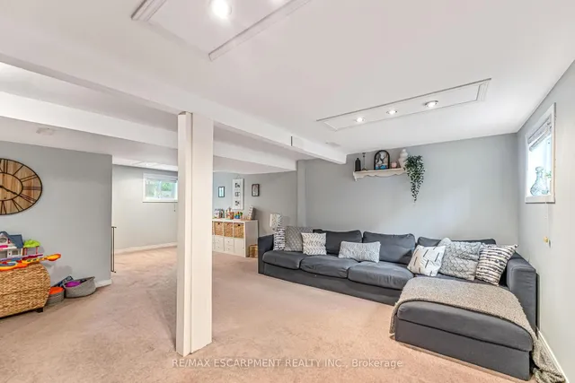 Additional image 23 of 588 Cochrane Rd