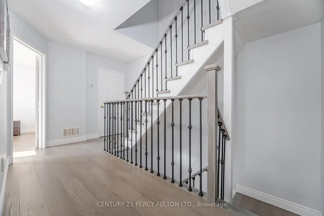 Additional image 24 of 29 Mondeo Dr