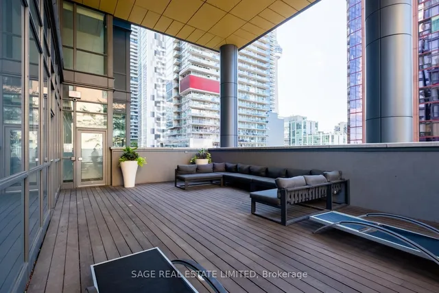 Additional image 29 of 8 Charlotte St Unit 3104