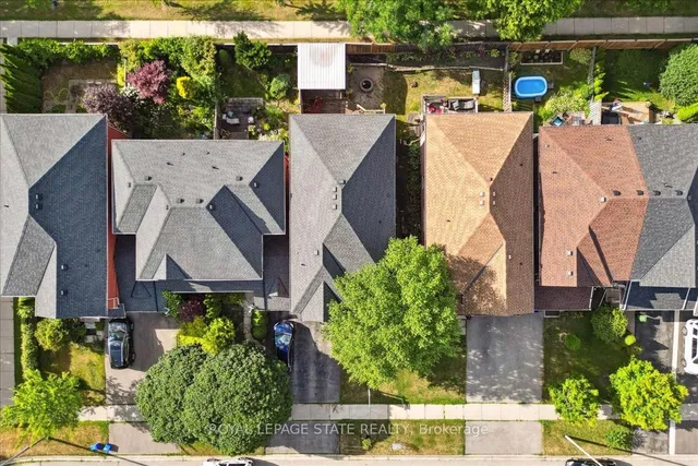 Additional image 39 of 70 Moore Cres