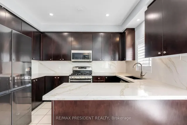 Additional image 11 of 971 Francine Cres