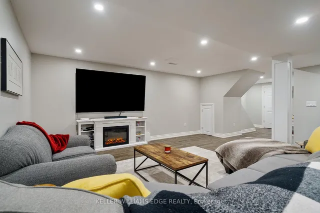 Additional image 37 of 40 Stoneglen Way