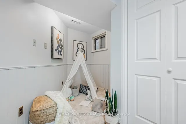 Additional image 25 of 1180 Mississauga Valley Blvd Unit 41