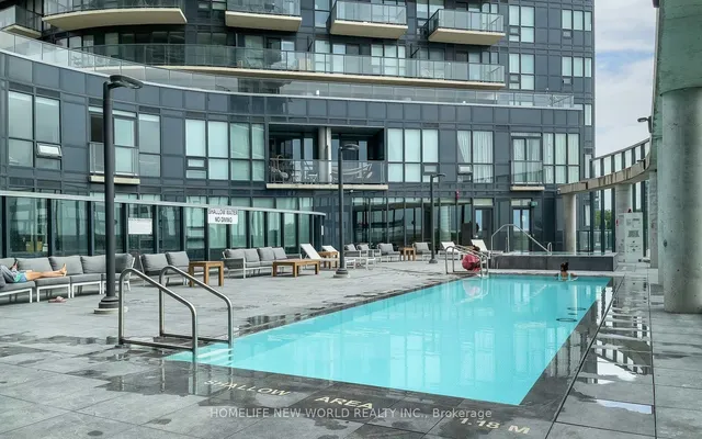 Additional image 23 of 49 East Liberty St Unit 301