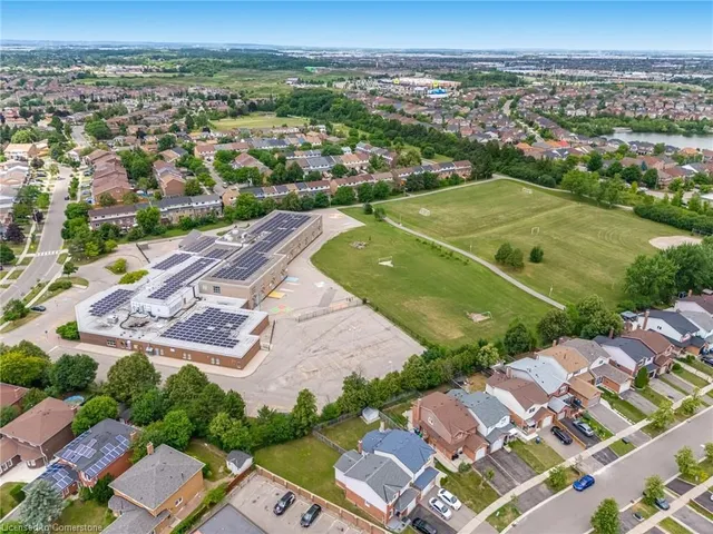 Additional image 46 of 376 Hansen Rd