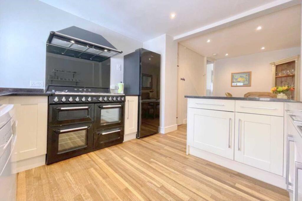 Additional image 6 of Daffords Place, Larkhall