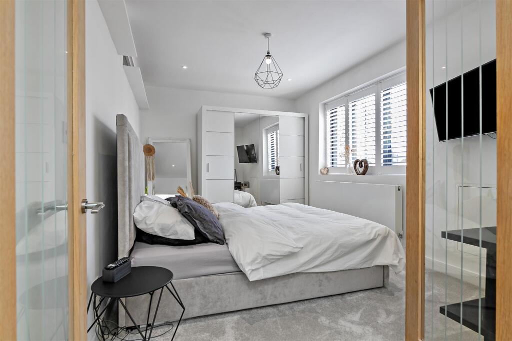 Additional image 11 of Watford Road, St. Albans