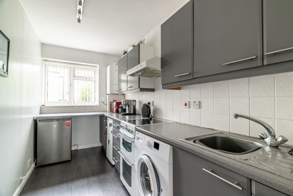 Additional image 16 of Hughenden Road, St. Albans, Hertfordshire, AL4