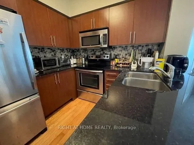 Additional image 21 of 2240 Lakeshore Blvd Unit 2707