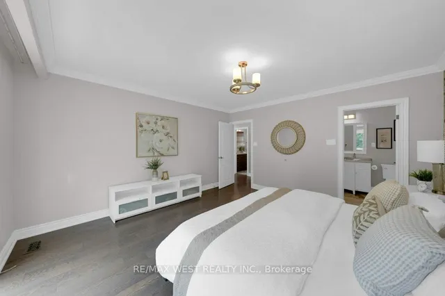 Additional image 18 of 151 Brahms Ave