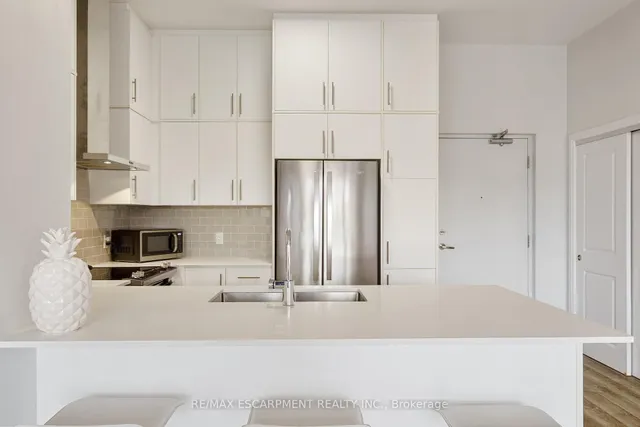 Additional image 12 of 1 Redfern Ave Unit 127