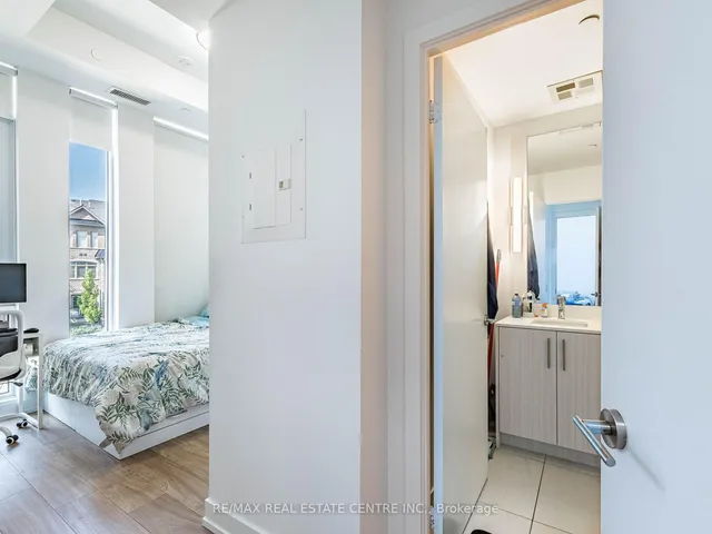 Additional image 40 of 215 VETERANS Dr Unit 211