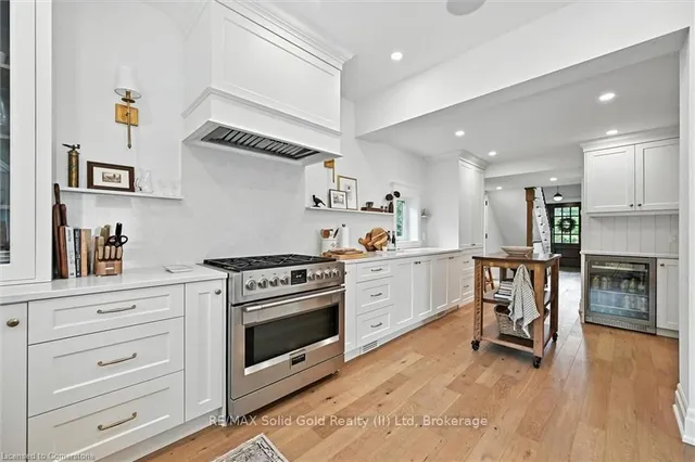 Additional image 14 of 112 Chedoke Ave