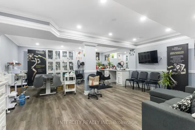 Additional image 45 of 20 Vanderpool Cres