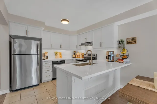 Additional image 18 of 191 Lemieux Crt