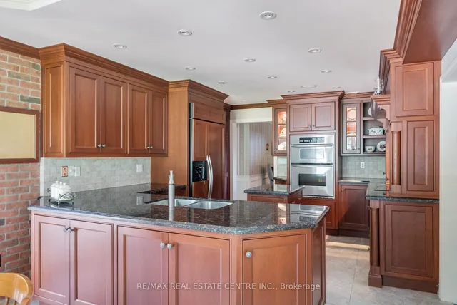 Additional image 22 of 116 Kenpark Ave