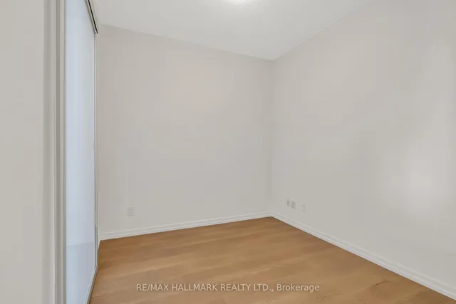 Additional image 37 of 105 The Queensway Ave Unit 1115