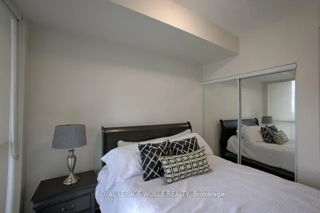 Additional image 16 of 75 Eglinton Ave Unit 1601