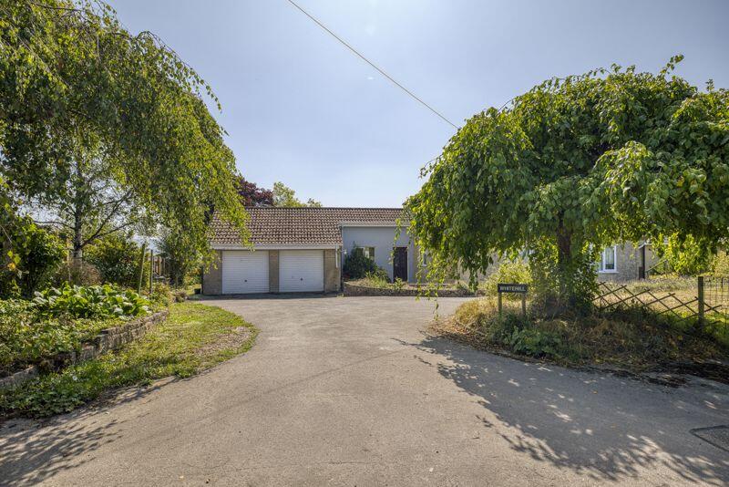 Additional image 22 of Detached spacious bungalow with fabulous views