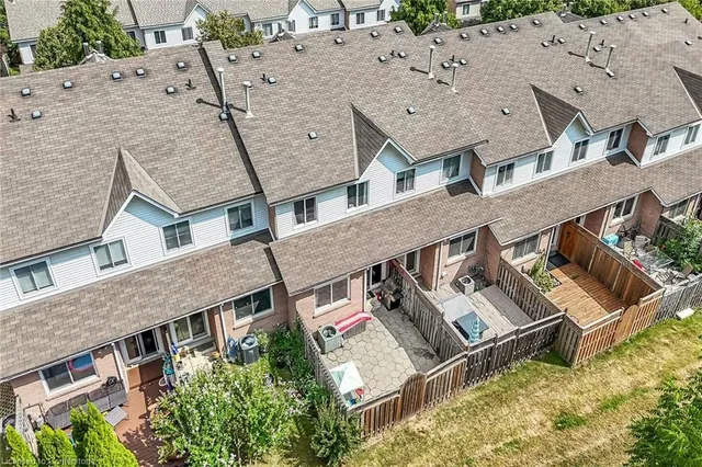 Additional image 41 of 26 Moss Blvd Unit 24