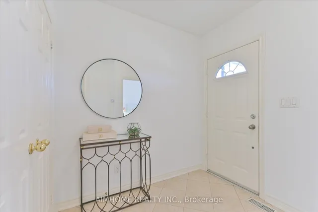 Additional image 5 of 382 Blackthorn Ave