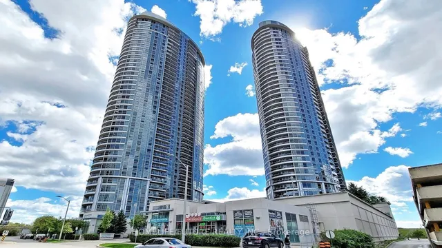 Additional image 2 of 135 Village Green Sq Unit 219