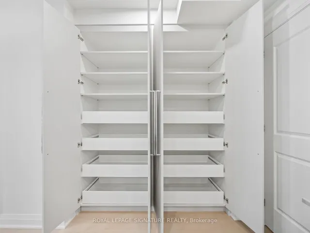 Additional image 10 of 285 Avenue Rd Unit 304