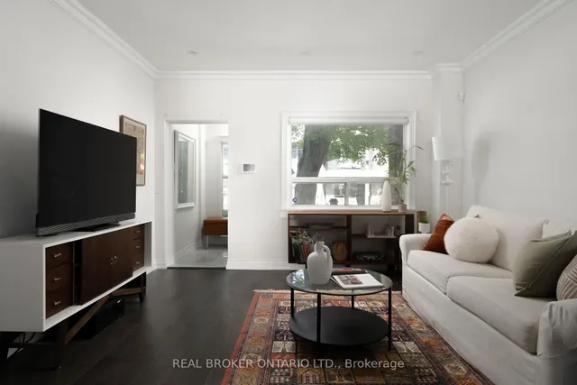 Additional image 3 of 411 Davisville Ave