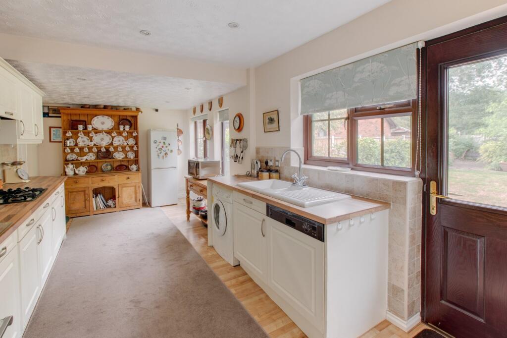 Additional image 8 of Planetree Close, Bromsgrove, Worcestershire, B60