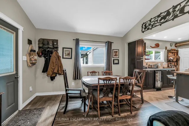 Additional image 9 of 321 East 12th St