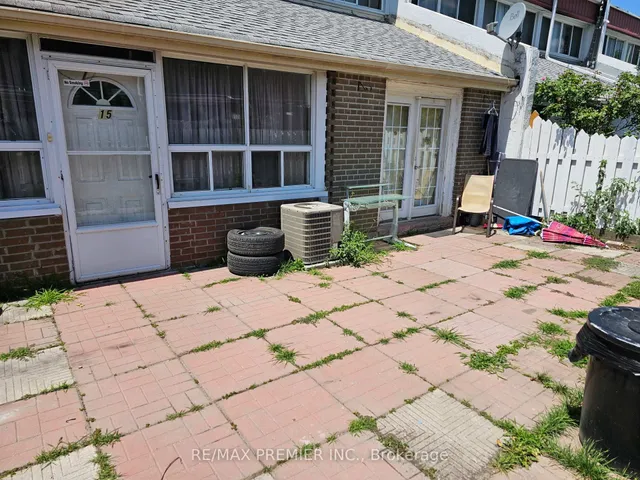 Additional image 6 of 2901 Jane St Unit Unit 15