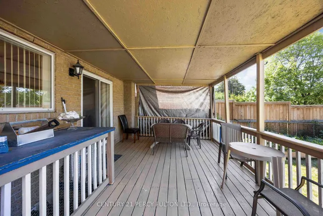 Additional image 28 of 17 Woodsview Ave