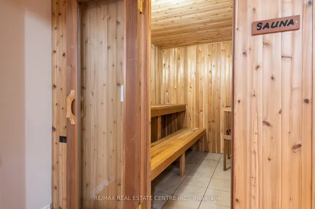 Additional image 33 of 925 Knotty Pine Grve