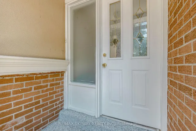 Additional image 6 of 3285 Lansdown Dr