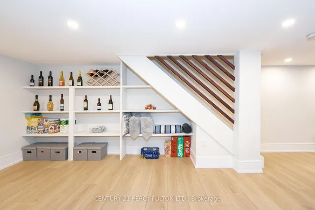 Additional image 24 of 36 Marlow Ave