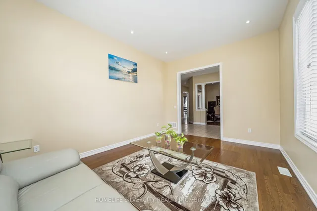 Additional image 9 of 26 Drummondville Dr