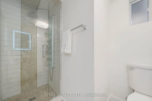 Additional image 26 of 731 Hager Ave