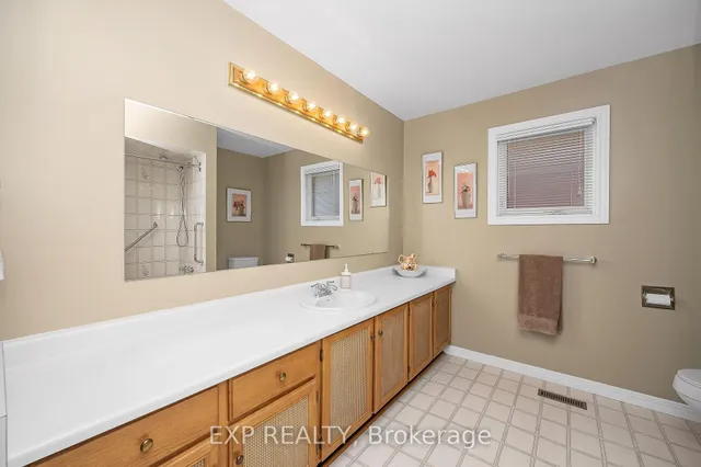 Additional image 30 of 44 Wexford Rd