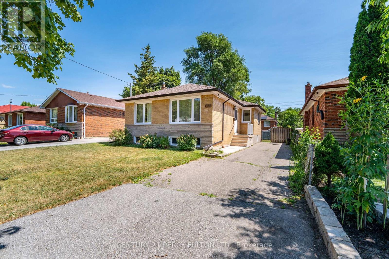 796 BRIMORTON DRIVE|Toronto (Woburn), Ontario M1G2S9