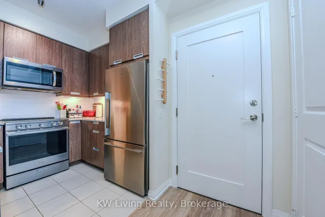 Additional image 6 of 65 Watergarden Dr Unit 810