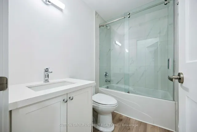 Additional image 43 of 127 Munro Blvd