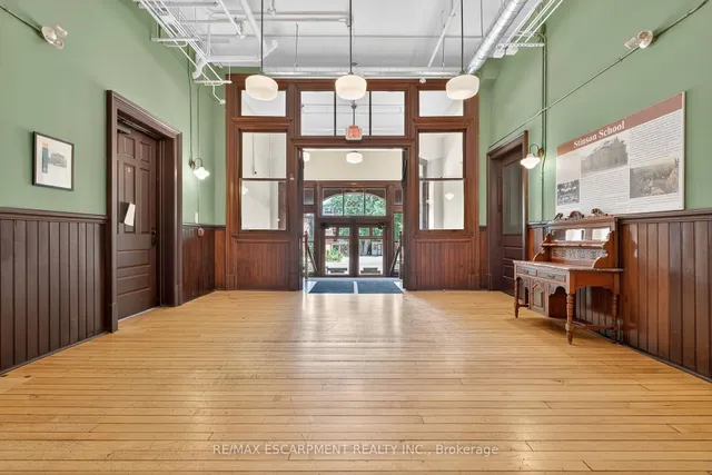 Additional image 4 of 200 STINSON St Unit PH8