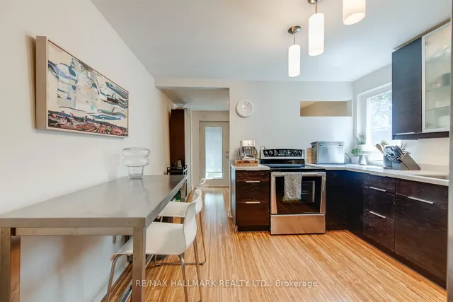 Additional image 13 of 53 Lansdowne Ave