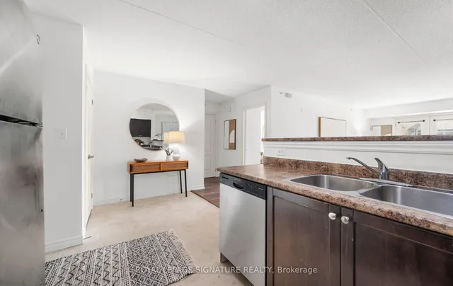 Additional image 19 of 1470 Main St Unit 204